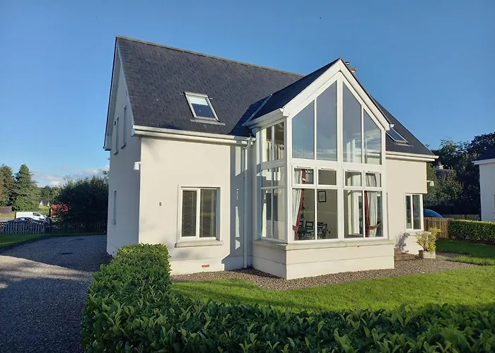 Dovecote Lodge On The 5 Star Lough Erne Resort