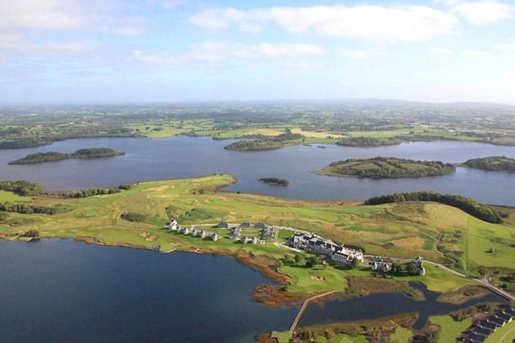 Dovecote On The 5 Star Lough Erne Holiday home *
